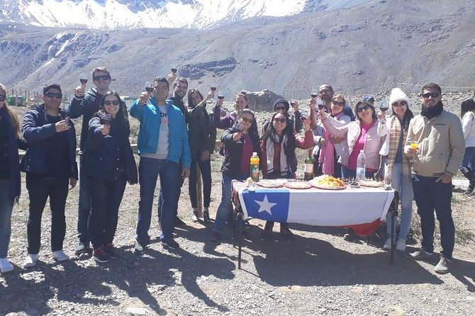 Small Group Tour: Cajon del Maipo with Hotsprings and Picnic - Includes Entrance - Leaving Santiago before sunrise
