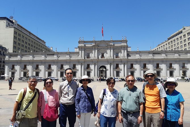 Small group trf from Valparaiso or S.Antonio+Tour in Santiago - La Moneda and Chile’s difficult political story