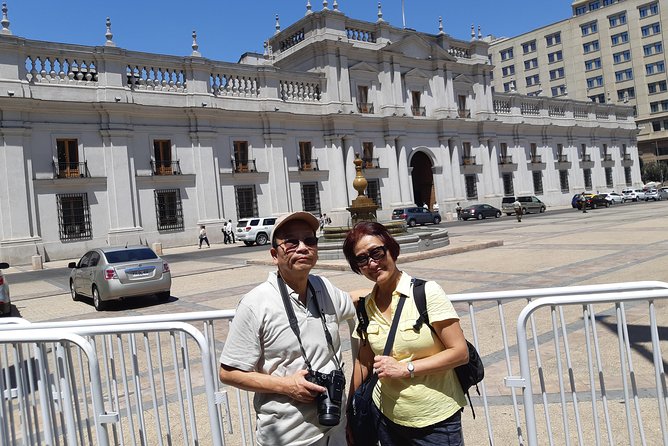 Small group trf from Valparaiso or S.Antonio+Tour in Santiago - Bellavista, La Chascona, and lunch possibilities
