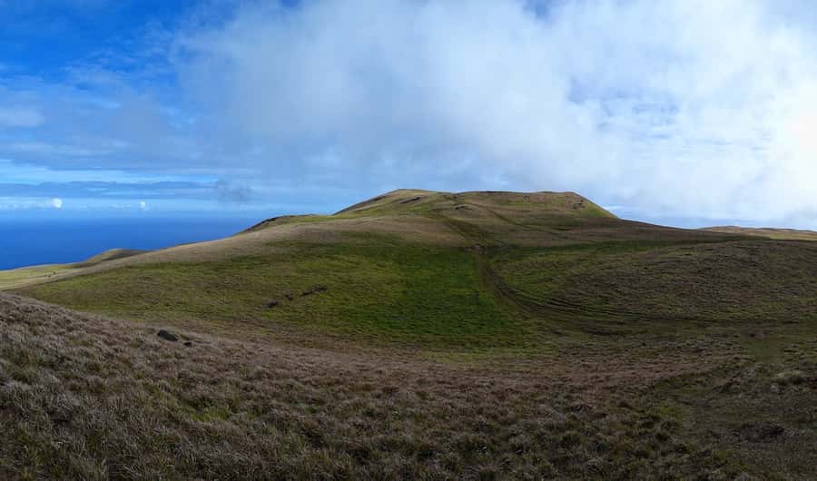 Terevaka Horse Excursion: The highest point and 360° view. - Why Terevaka makes a strong horseback ride
