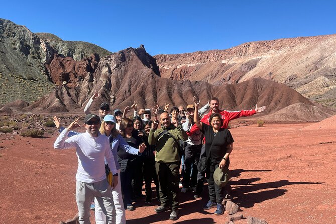 Tour of the Rainbow Valley and Petroglyphs of Yerbas Buenas - Guides who make the difference