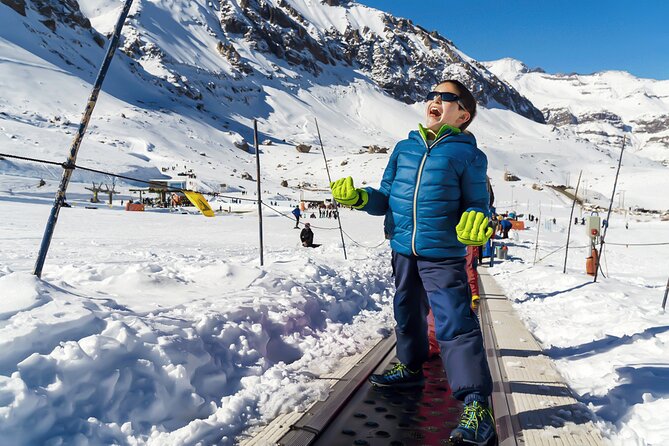 Tour Parque Farellones Ticket+Transportation, optional Snowwear - Who will enjoy this outing most?