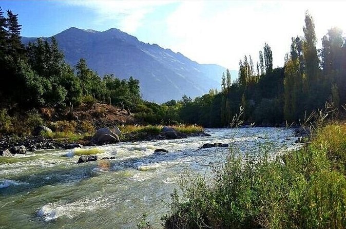 Tour Reservoir the plaster and Cajon del Maipo - Embalse El Yeso and the purpose behind the view