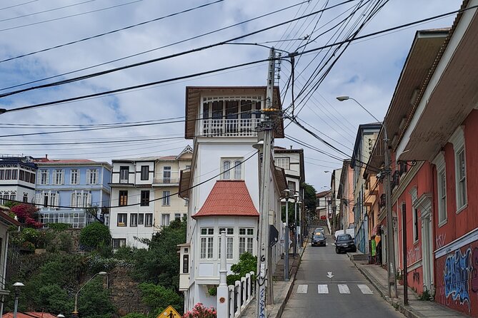 Transfer in/out cruise to/from Santiago plus tour Valparaiso - Key points at a glance