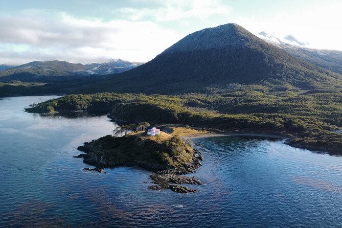 Trekking to the Southernmost Lighthouse of San Isidro - Leaving Punta Arenas between 8:00 and 8:30