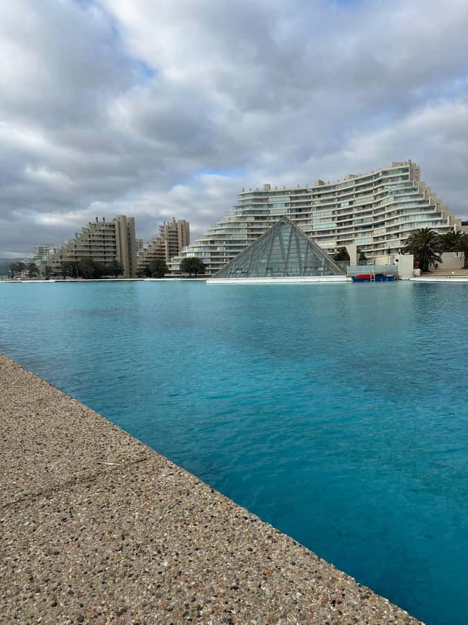 Undurraga + Isla Negra + San Afonso del Mar ----- Full day - Guide quality matters more than usual here