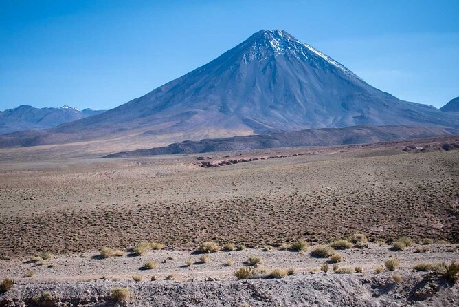 Unique Tour of 5 Days in San Pedro de Atacama - Day 2: ancient rock art and seven salt lakes