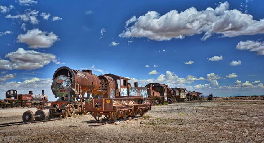 UYUNI SALT FLAT 3DAYS/2NIGHTS-CLASSIC TOUR FROM UYUN-BOLIVIA - Day 1: From rusting trains to the white Salar de Uyuni