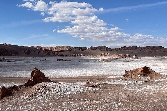 Valley of the Moon in San Pedro de Atacama Guided Tour + Cocktail - What to pack for the desert