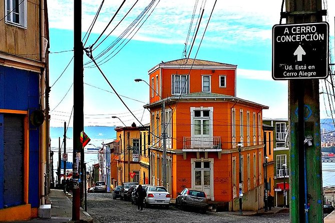 Valparaiso Port and Viña del Mar with wine tasting in Casablanca - The Road from Santiago to Casablanca Valley