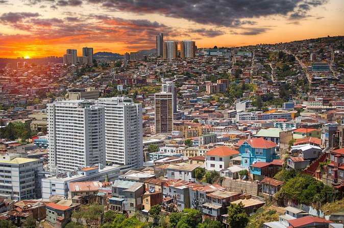 Valparaiso : Private Custom Tour with A Guide (Private Tour) - Baburizza Palace and the value of a guide