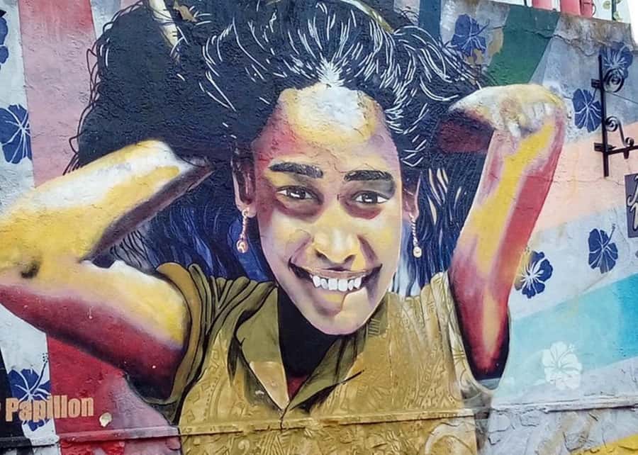 Valparaiso: Street Art, Funiculars and Port City Tour - Starting beside the cannons at Muelle Prat
