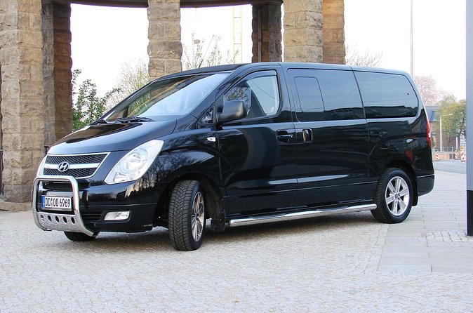 Valparaiso to Santiago Private Transfer or Santiago to Valparaiso - Arriving at a Santiago hotel or airport