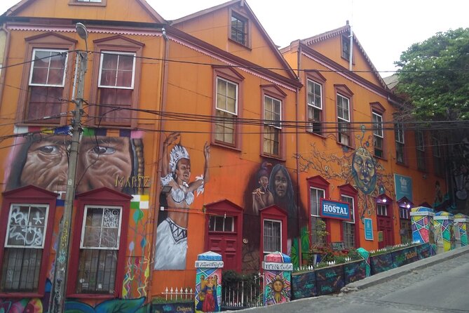 Valparaiso Walking tour from Santiago - What the $210 price really buys