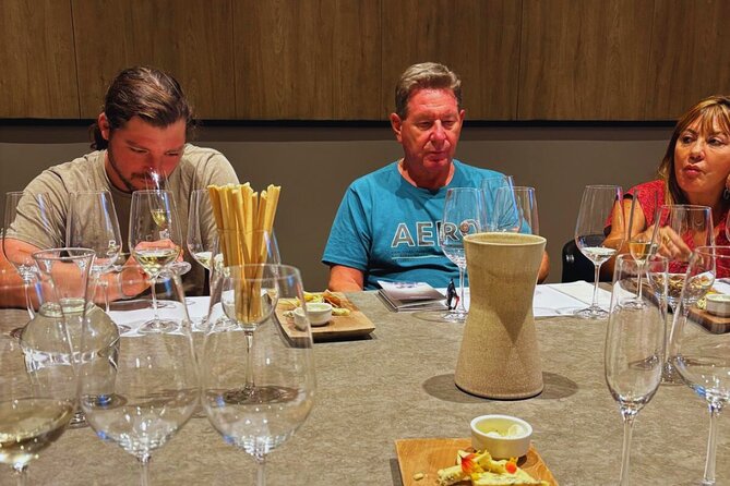 Valparaíso & Wine Tasting – Art, Culture & 5 Premium Wines - Casablanca Valley and the five-wine tasting