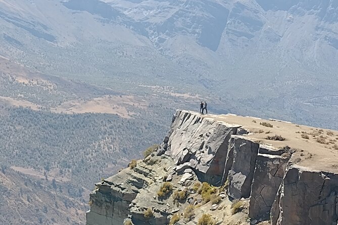 Viewpoint of Condors Cajón del Maipo - A summit picnic with Chilean flavor