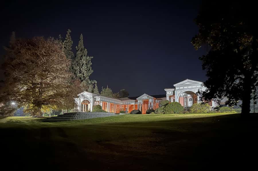 Viña Concha y Toro Nighttime: Dinner Show - Walking through the gardens and main residence grounds
