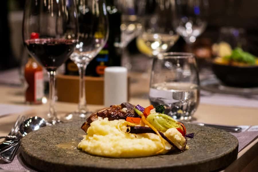 Viña Concha y Toro Nighttime: Dinner Show - Dinner at the Concha y Toro Wine Bar
