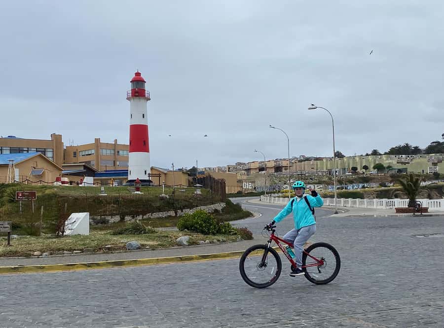 Viña del Mar: Coastal Bike Tour - Guides who keep the ride personal