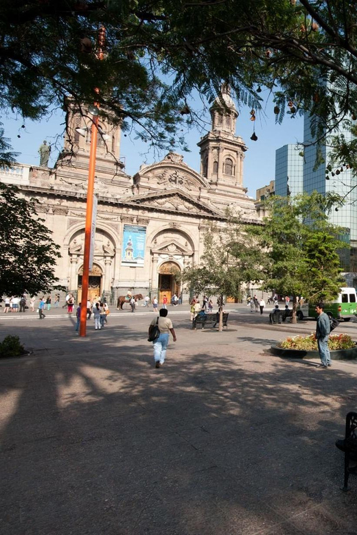 Walking City Tour with Funicular, Cable Car and Tasting - Group size and the private-tour question