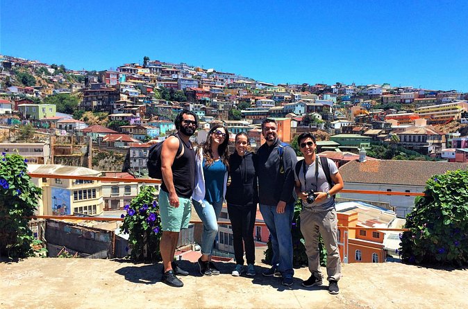 Walking Tour at Valparaiso and Viña with Lunch Starts in Santiago - Barrio Puerto and Plaza Echaurren