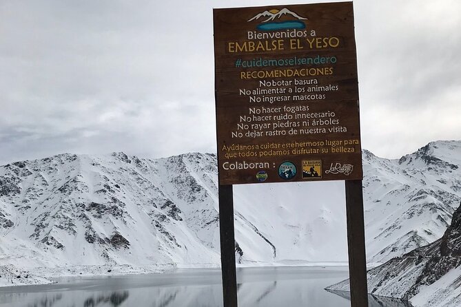 Wine Tasting + Cheeseboard + Gypsum Reservoir - One hour at El Yeso Reservoir